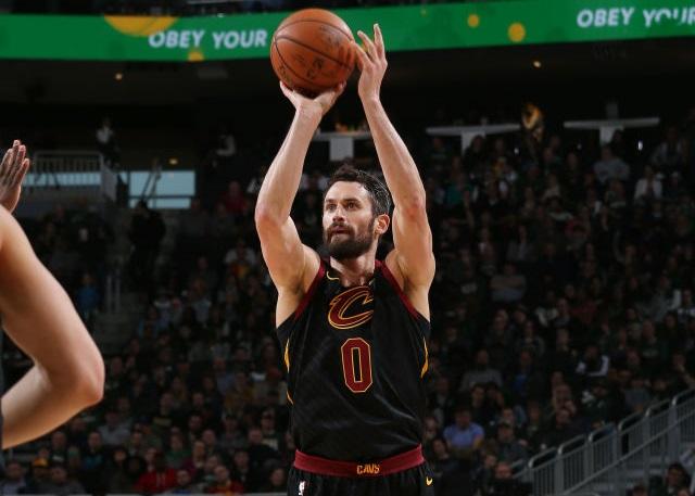 相比之下 相比之下