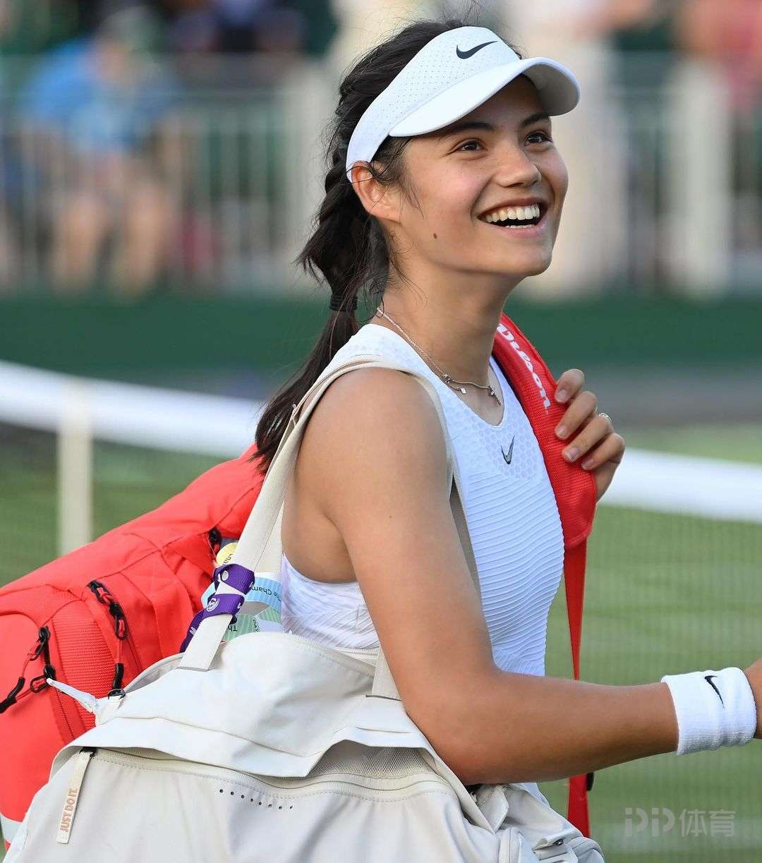 也是对球队 也是对球队